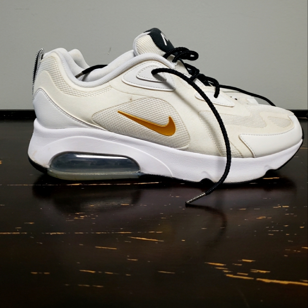 Nike Air Max 200 White/Metallic Gold